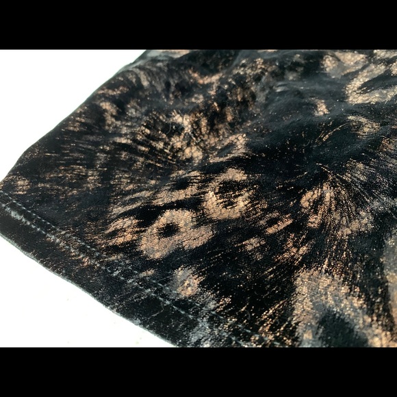 Matching set skirt and crop top - Picture 3 of 6